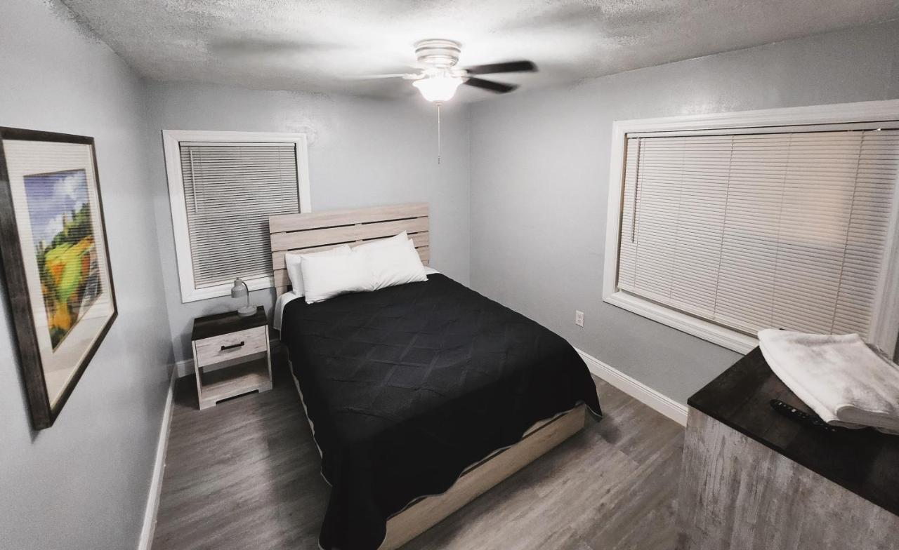 Cozy 3 Bedroom House Near Airport/Raymond Stadium/Downtown. Tampa Bagian luar foto
